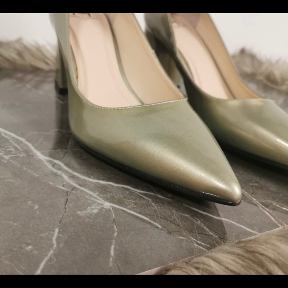 Marc Fisher Zala Patent Pumps - Picture 6 of 6